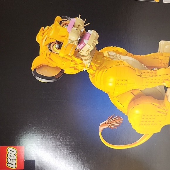 NEW LEGO Disney The Lion King Simba Building Set - Yellow LEGO 43247 - Picture 5 of 5